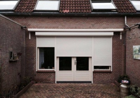 ROLLUIKEN